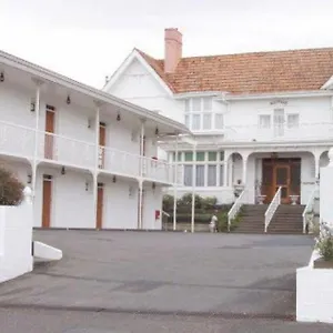 Мотель Mayfair On Cavell